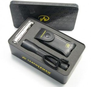 Набор Leatherman Wave + фонарь Serac S3 (В подарочной упаковке).. Кликните для просмотра в большом размере.