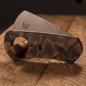 Нож гильотина для сигар Benchmade Cigar Cutter Gold Class 1500 1913